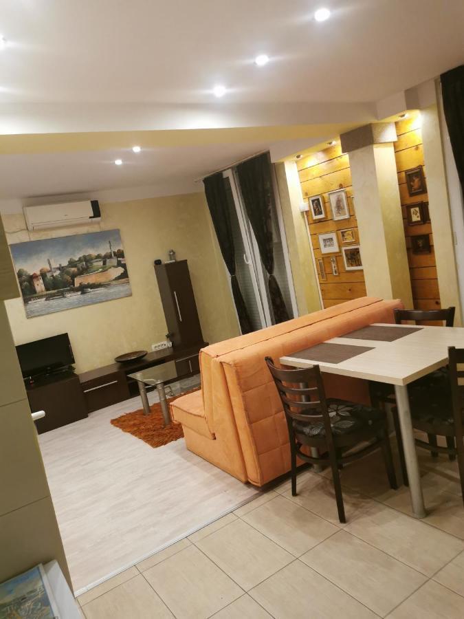 Apartamento Agape Downtown Belgrado Exterior foto